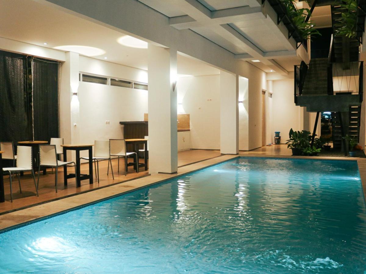 Rion Hostel Bogor Exterior photo